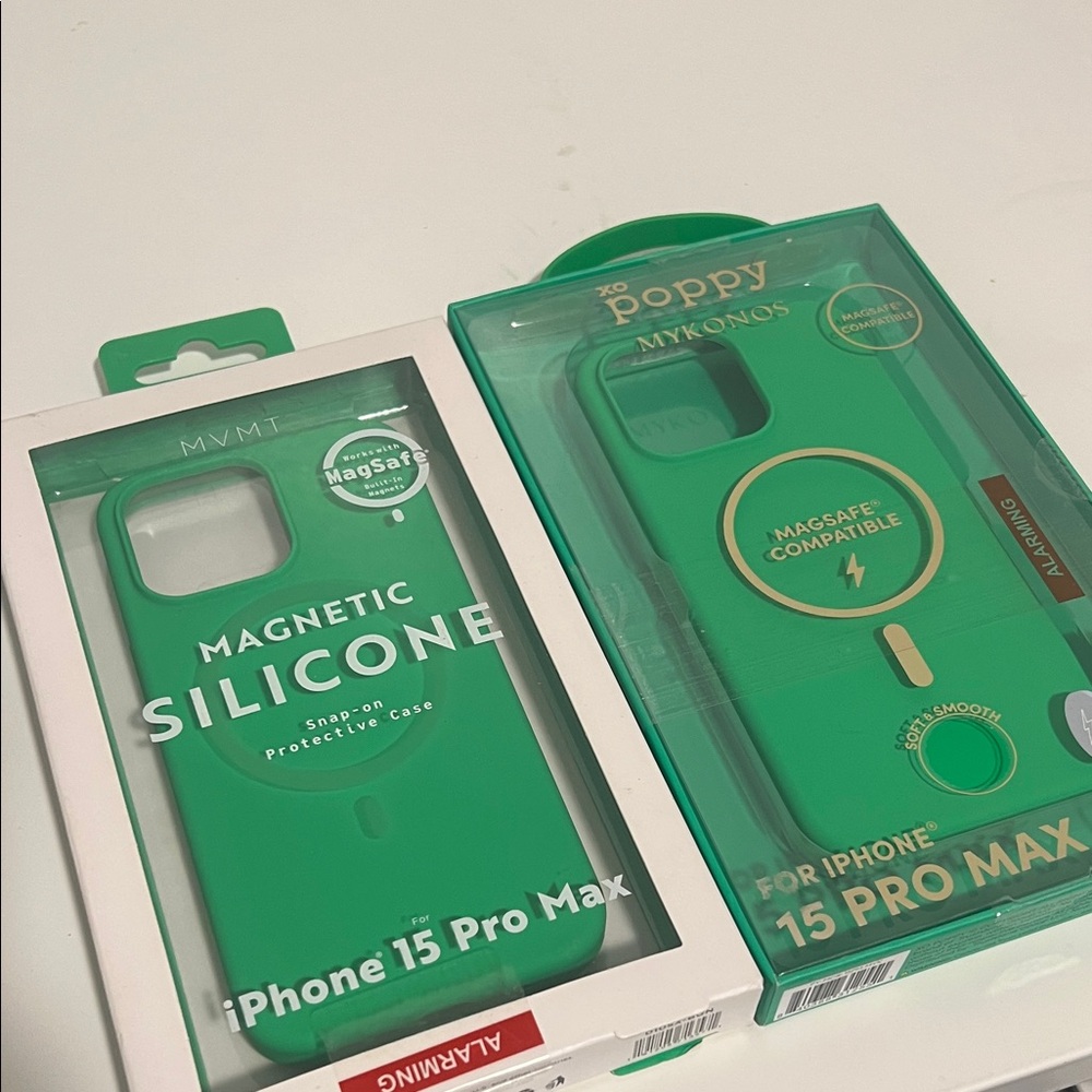 MVMT Magnetic Silicone Case for iPhone 15 Pro Max - Vibrant Green